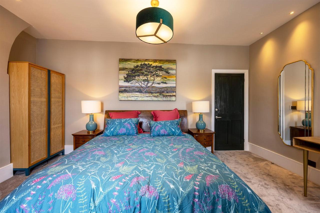 Luxury Central Home - Parking & Ev Point, Superking Bed Canterbury Dış mekan fotoğraf